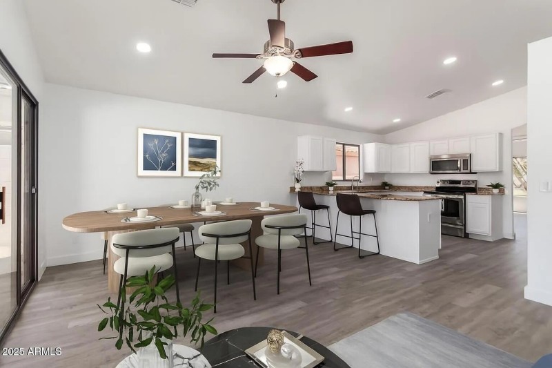 d6ca9fef3adf054d4490f2c1b7b3198e-uncropp