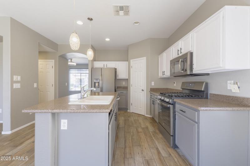 P1013223_4_5_6_7_8_9PX