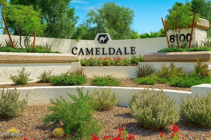 Cameldale Entrance