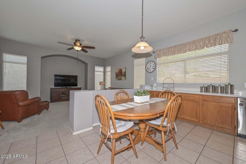 Breakfast Room-Family Room