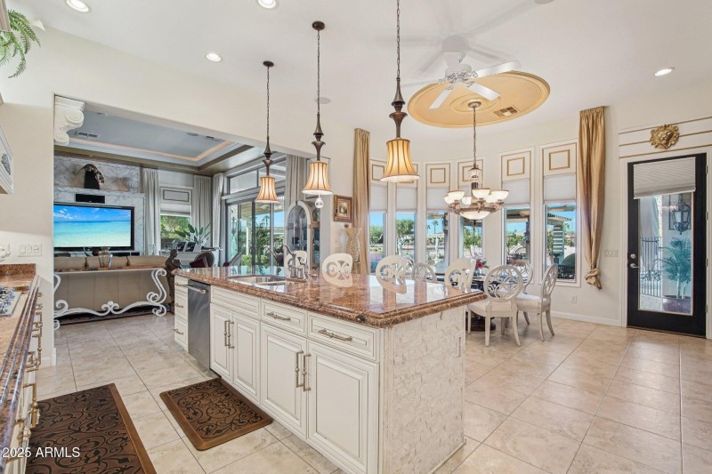 24-web-or-mls-168th Ave-S1510-024