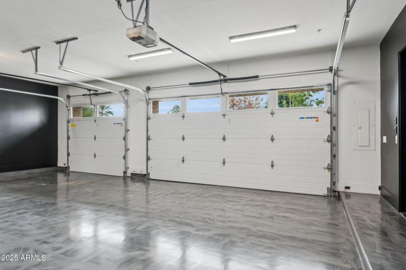 3 Car Garage