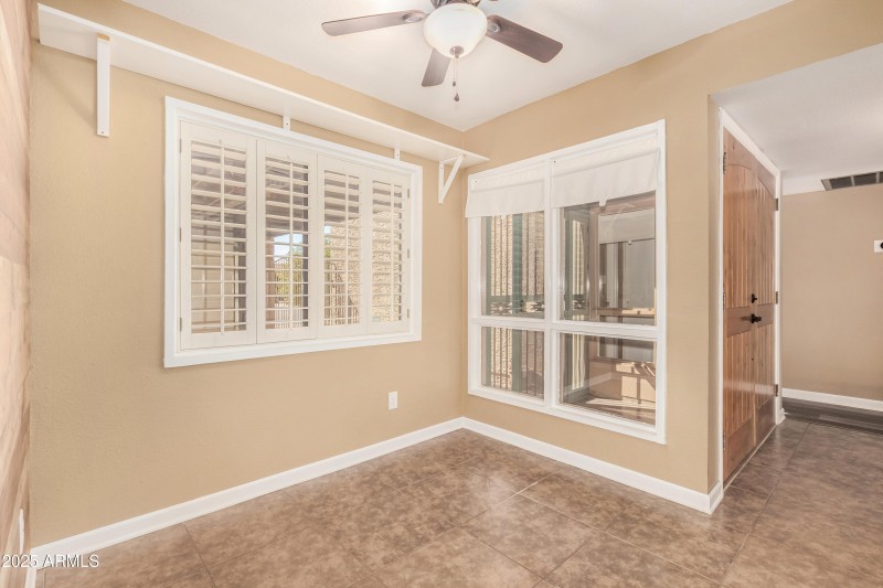 Lawndale Kitchen Nook