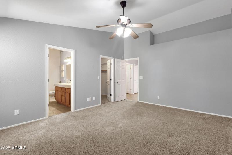 30-web-or-mls-18132-e-bellerive-dr