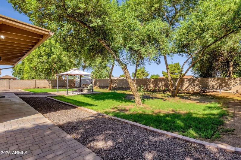 40-web-or-mls-18132-e-bellerive-dr