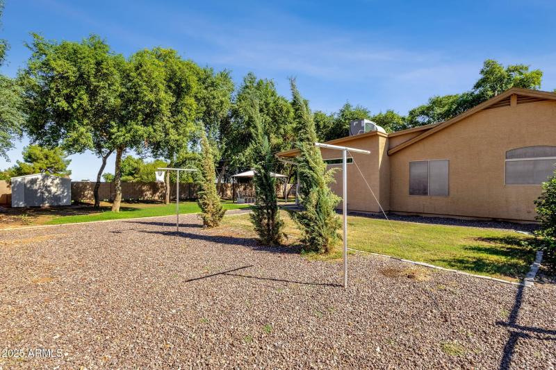 48-web-or-mls-18132-e-bellerive-dr