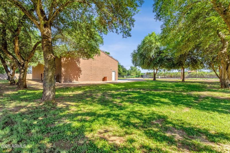 52-web-or-mls-18132-e-bellerive-dr