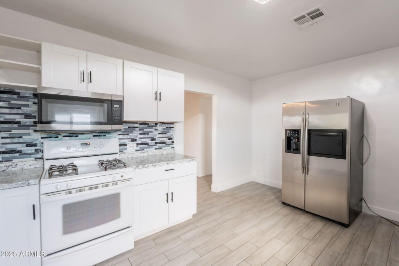 9-web-or-mls-Moreland-9