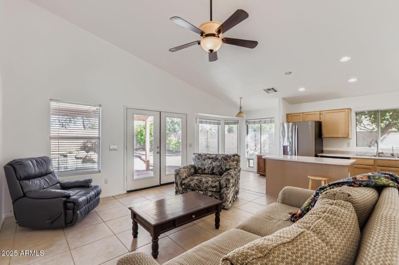 12324 W Edgemont Ave - Web Quality - 014