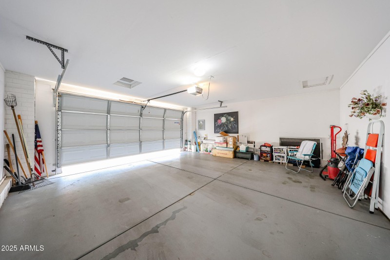 Roomy 2 car garage
