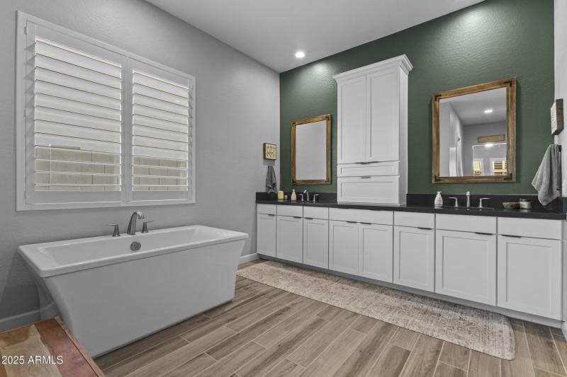 Upstairs Master Bath