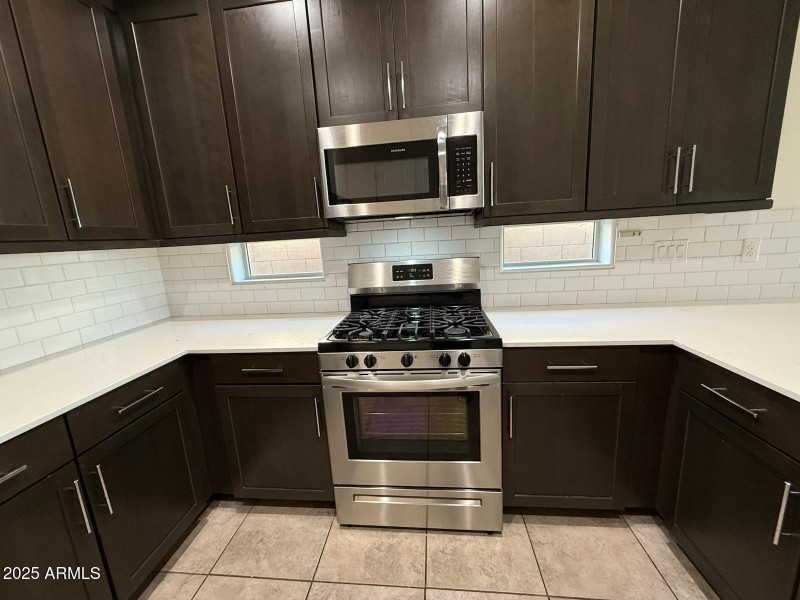 b8a96455-f6b8-4b98-8577-041f51a0ce95