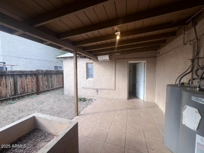 C0F99371-E8C6-4E4D-99E0-162F7AF05E11_1_1