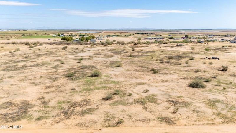 05 - Deer Trail 18300