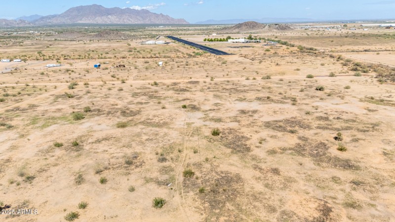 08 - Deer Trail 18300