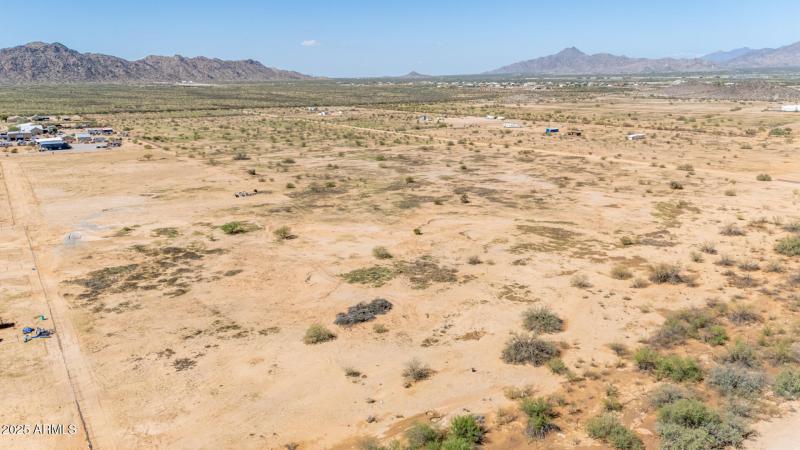 09 - Deer Trail 18300