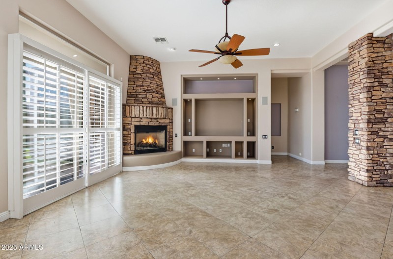 30-web-or-mls-25914 N 49th Ln Phoenix, A