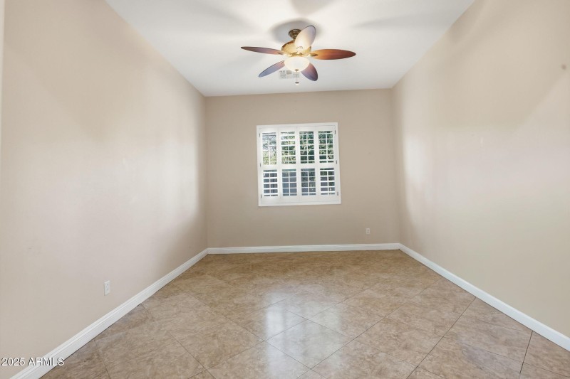 39-web-or-mls-25914 N 49th Ln Phoenix, A