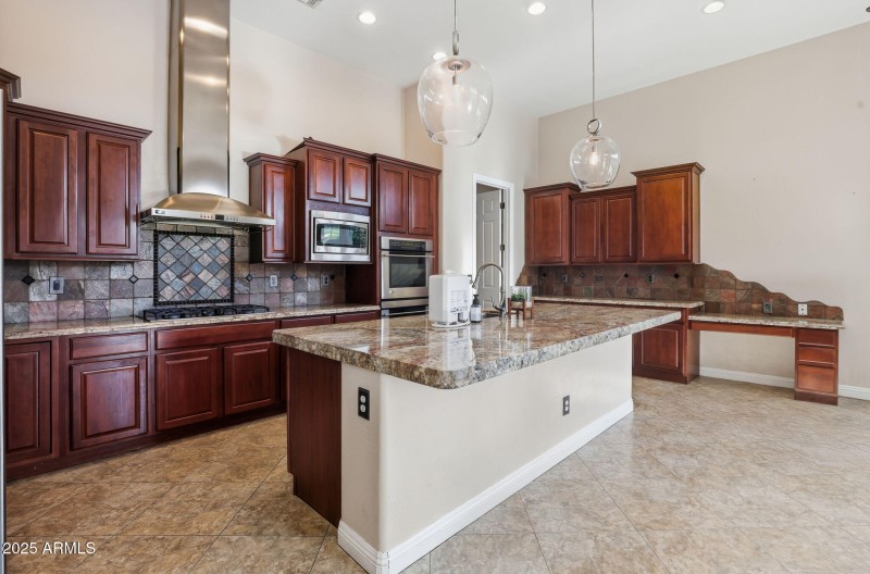 21-web-or-mls-25914 N 49th Ln Phoenix, A