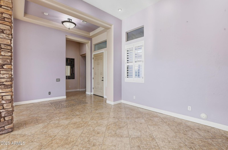 9-web-or-mls-25914 N 49th Ln Phoenix, AZ