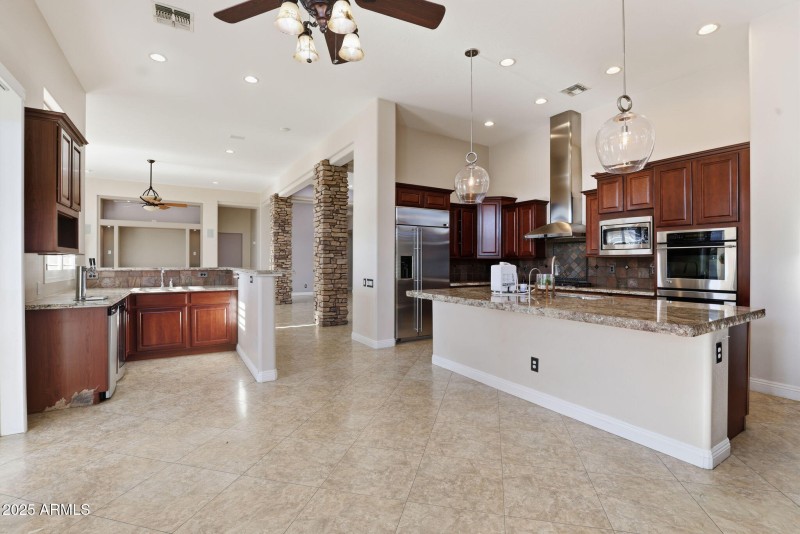 18-web-or-mls-25914 N 49th Ln Phoenix, A