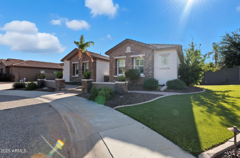 3-web-or-mls-25914 N 49th Ln Phoenix, AZ