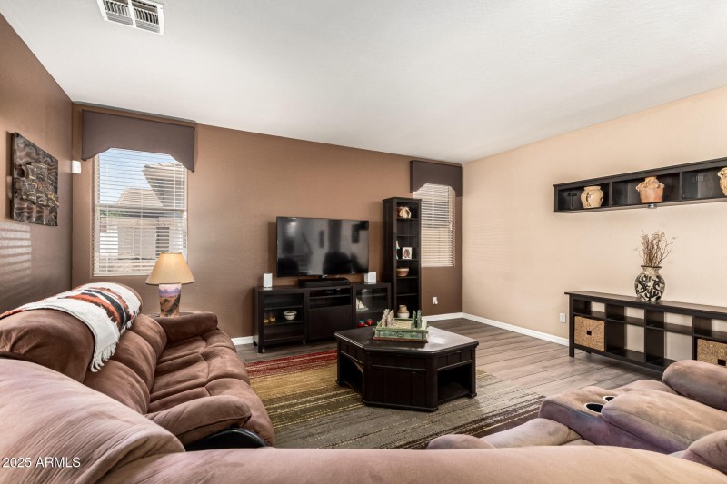 Lompoc Relaxing Family Room