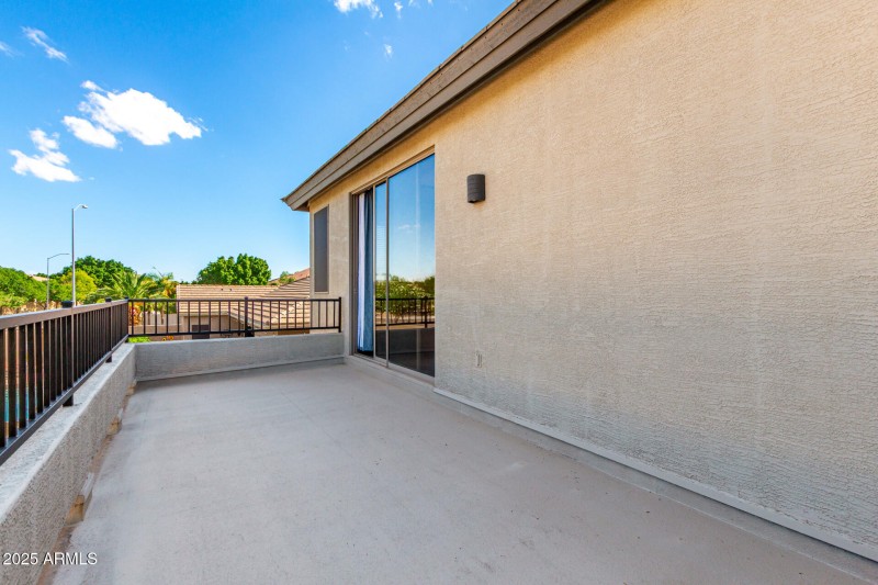 Lompoc Walk Out Deck