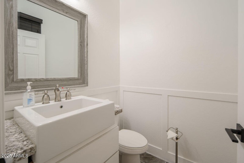 20250919_15766-W-McKinley-St_17