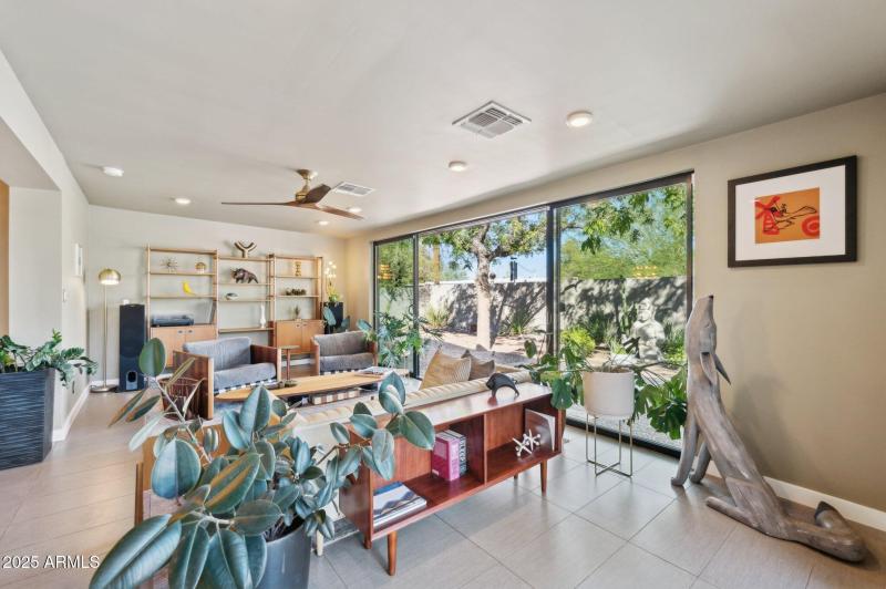 Gorgeous open floorplan