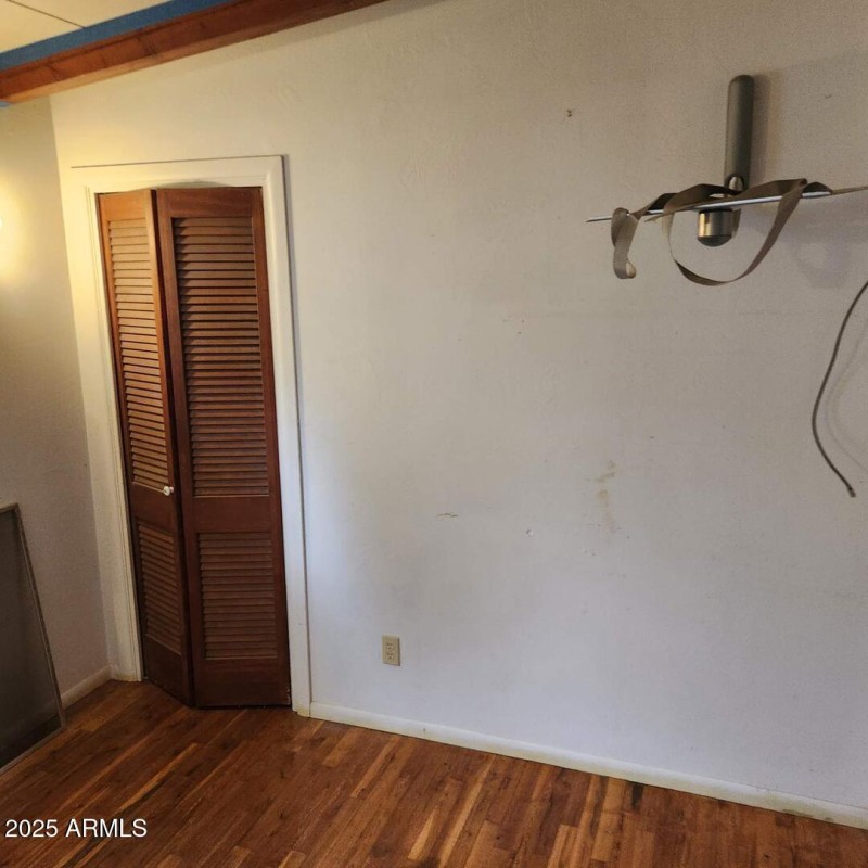 6) 64265-68efe6d5b93f1