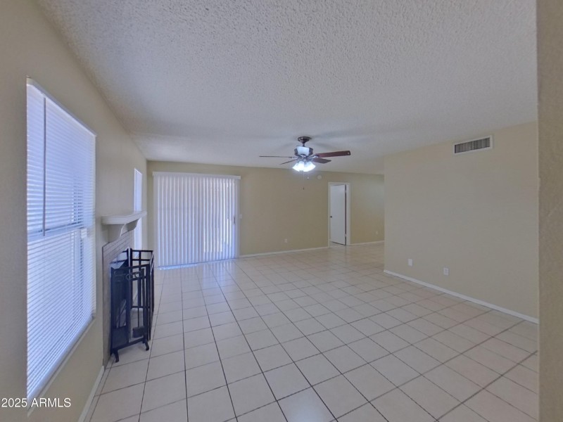 2_pc_b4S2LTrLIU_KzCUmw6svx_layout_0