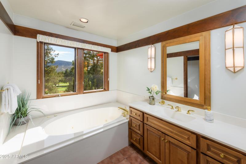 115 Merry Go Round Rock Rd-20