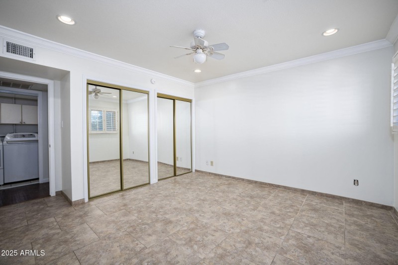 GUEST BEDROOM CLOSET