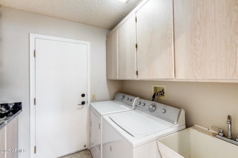 Laundry room (included)