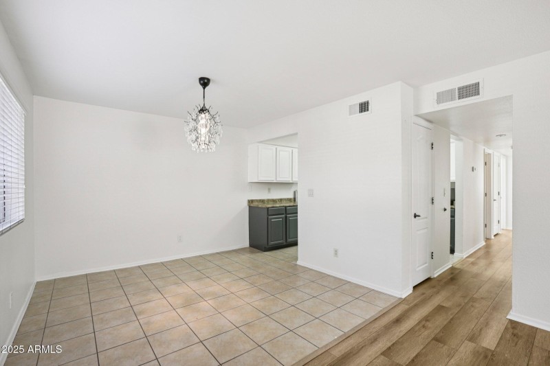 8-web-or-mls-N Miller Rd unit 1001-S1610