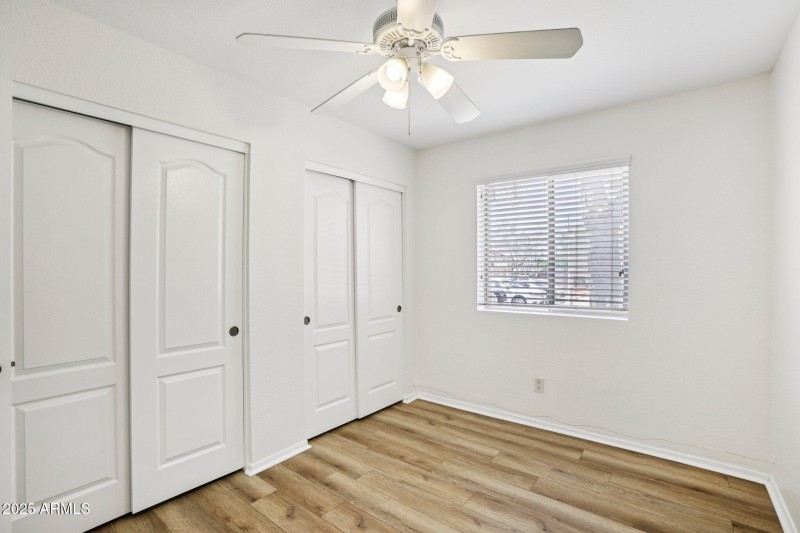 13-web-or-mls-N Miller Rd unit 1001-S161