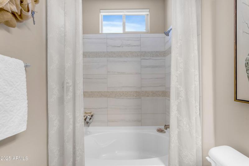 Hall Tub/Shower