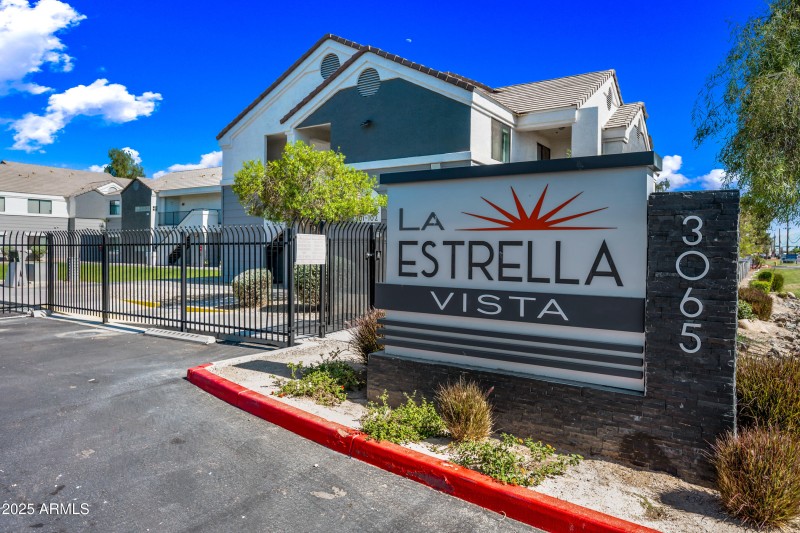 2EVA-3065N67A-ocupix-Comm-G-SS