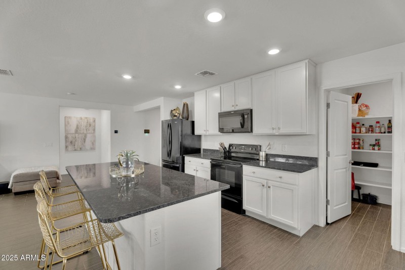 18437 E El Buho Pequeno