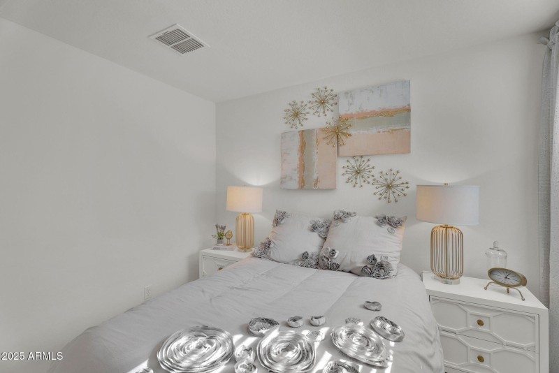 18437 E El Buho Pequeno