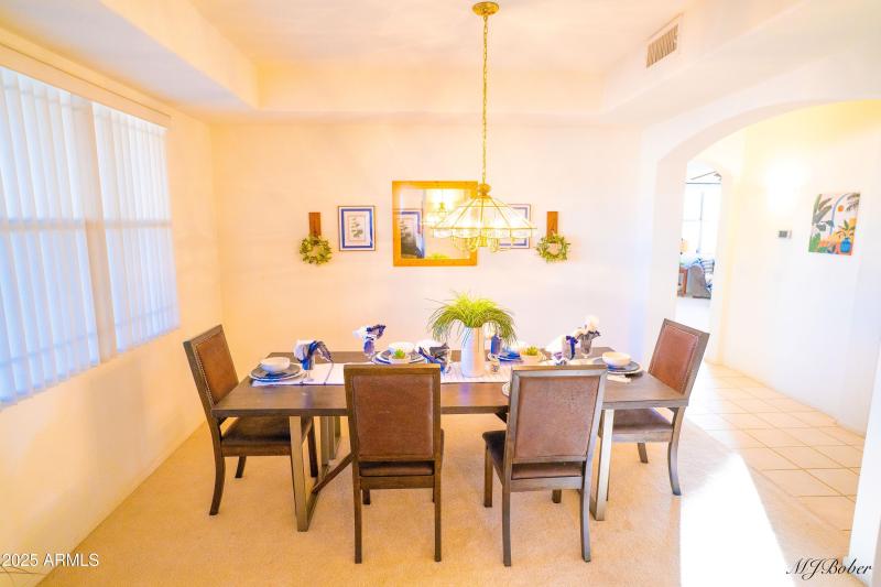 Dad_s House With Staging-31