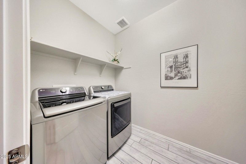 Laundry room (preplumbed for a sink)