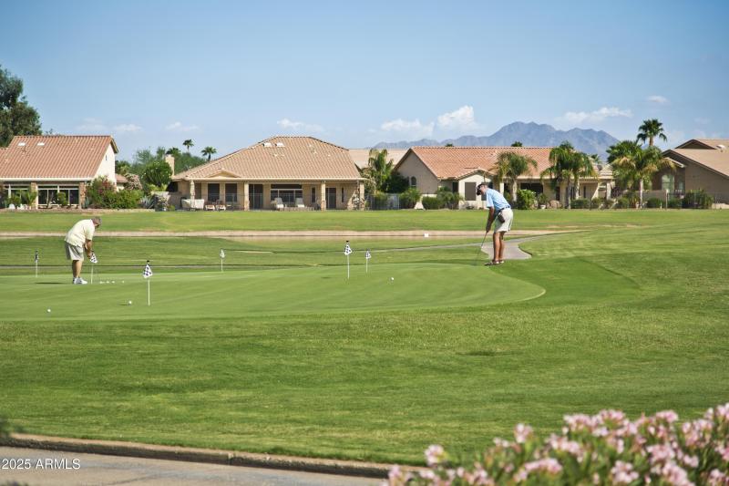 12 Multiple Community Golf Courses