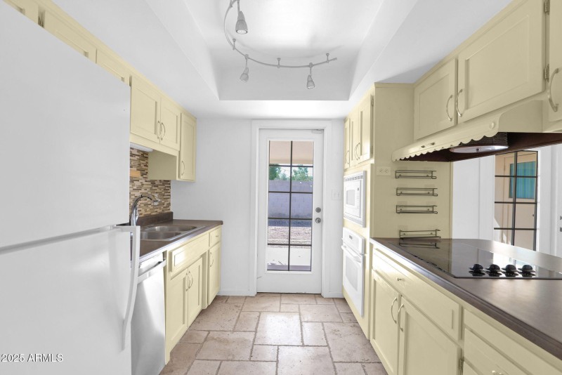 13-web-or-mls-P1327189