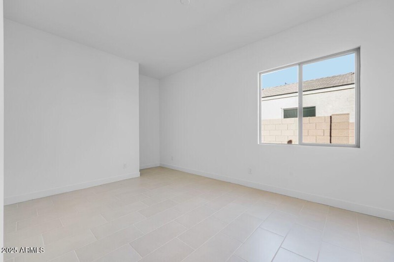 4050 E BRITTLEBUSH Lane - Ready Now!