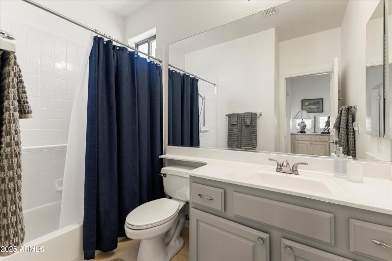 23-8100 E Camelback Rd