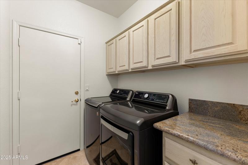 28-8100 E Camelback Rd