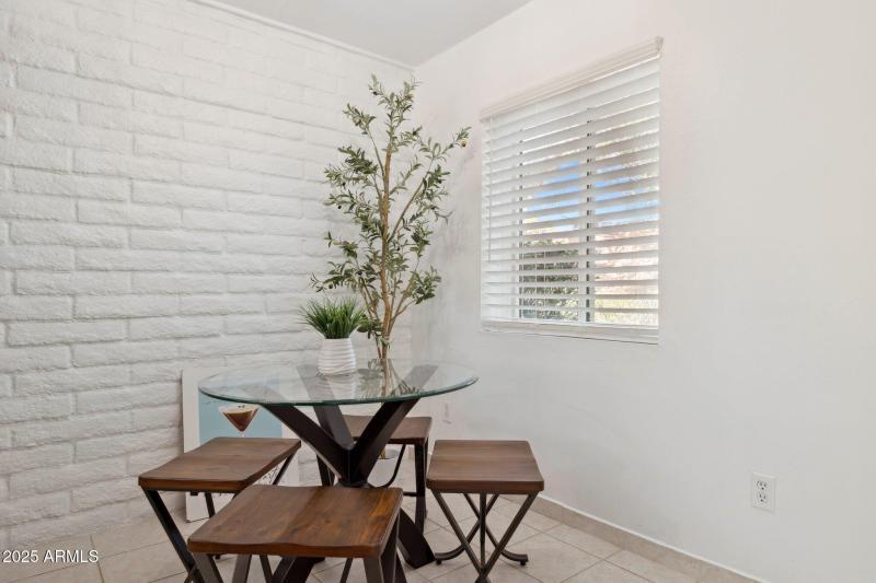 48-web-or-mls-3012-n-32nd-st-unit-36