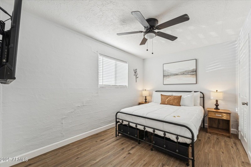 11-009-bedroom-2